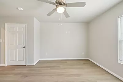 254 Plez Morgan Drive #E, Montgomery, TX 77356 - Photo 28