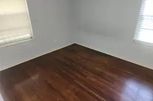8159 Redfern Dr, Houston, TX 77033 - Photo 6