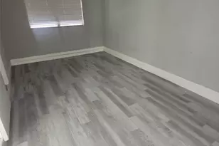 8159 Redfern Dr, Houston, TX 77033 - Photo 2