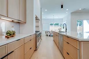 1701 Banks St, Houston, TX 77098 - Photo 26
