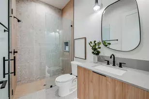1701 Banks St, Houston, TX 77098 - Photo 30