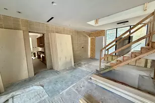 1701 Banks St, Houston, TX 77098 - Photo 6