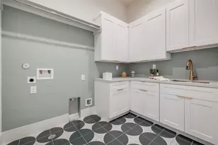 1701 Banks St, Houston, TX 77098 - Photo 38