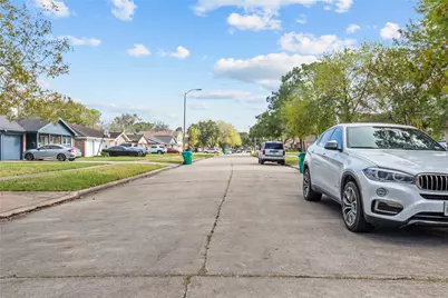 10702 Sagewillow Lane, Houston, TX 77089 - Photo 4