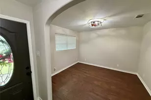 320 Meadow Dr, Bridge City, TX 77611 - Photo 6