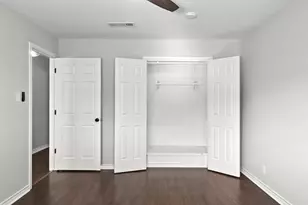 320 Meadow Dr, Bridge City, TX 77611 - Photo 22