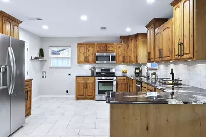 320 Meadow Drive, Bridge City, TX 77611 - Photo 12