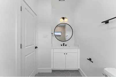 1122 W 17th Street #E, Houston, TX 77008 - Photo 32