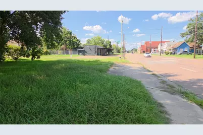 3630 Highland Avenue, Beaumont, TX 77705 - Photo 2
