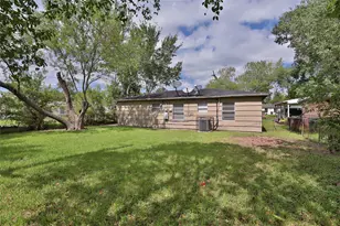 5418 Myrtlewood St, Houston, TX 77033 - Photo 18