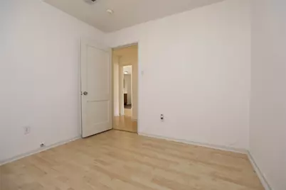5418 Myrtlewood Street, Houston, TX 77033 - Photo 12