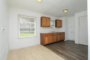 5418 Myrtlewood St, Houston, TX 77033 - Photo 6