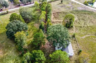 761 Longhorn Dr E, Livingston, TX 77351 - Photo 22