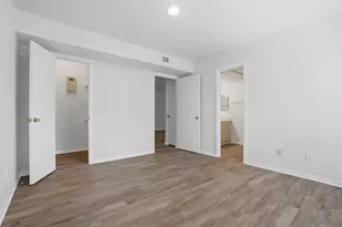 1860 White Oak Dr, Houston, TX 77009 - Photo 10