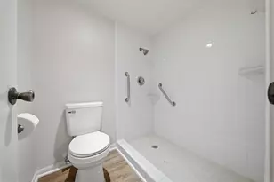 1860 White Oak Dr, Houston, TX 77009 - Photo 12