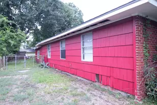 10217 Cheeves Dr, Houston, TX 77016 - Photo 12