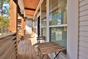 815 E 23rd St, Houston, TX 77009 - Photo 2