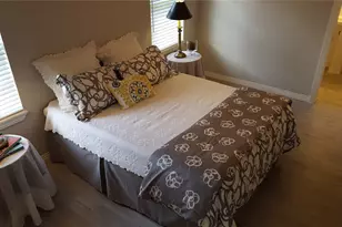 105 Marrakech Ct, Bellaire, TX 77401 - Photo 6