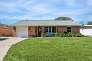 6610 Fairway Dr, Galveston, TX 77551 - Photo 1