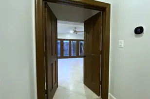 1012 Crocker St, Houston, TX 77019 - Photo 4