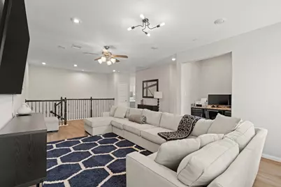 10407 Tranquil Cove Drive, Houston, TX 77043 - Photo 22