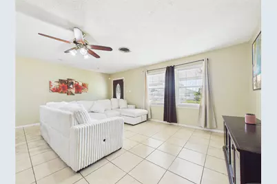 505 S Circle Drive, Baytown, TX 77520 - Photo 8