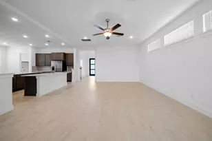 410 Rugged Rock Ln, New Caney, TX 77357 - Photo 4