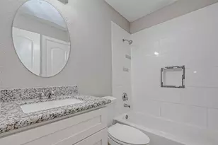 7315 Housman St, Houston, TX 77055 - Photo 26