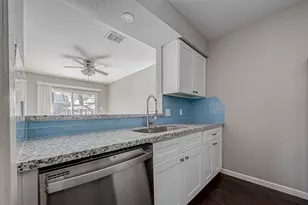 7315 Housman St, Houston, TX 77055 - Photo 12