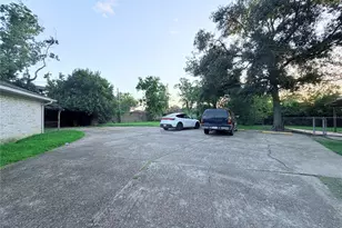 7315 Housman St, Houston, TX 77055 - Photo 36