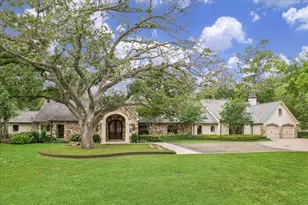 1 Gage Ct, Houston, TX 77024 - Photo 2