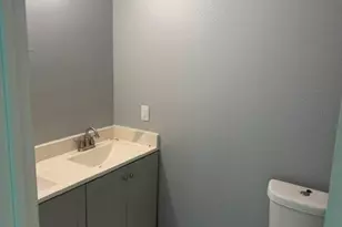 3211 Retta St, Houston, TX 77026 - Photo 6