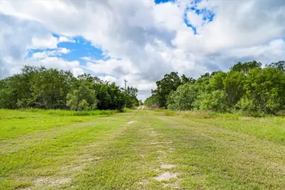 2845 Boehnke Road, Muldoon, TX 78949 - Photo 32