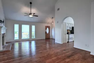 9859 Meadow Bend Ln, Houston, TX 77065 - Photo 6