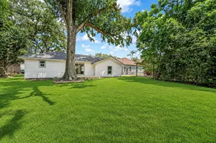 717 Clayton St, Tomball, TX 77375 - Photo 20