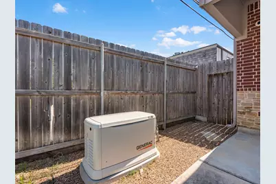 2329 Willowby Drive, Houston, TX 77008 - Photo 34