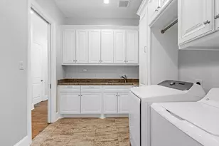 2329 Willowby Dr, Houston, TX 77008 - Photo 20