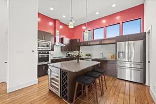 1304 W Dallas St, Houston, TX 77019 - Photo 8