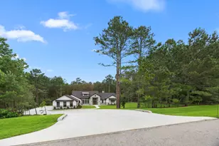 13010 Royal Hill Ct, Montgomery, TX 77316 - Photo 2