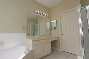 7534 Orchard Hills Ln, Sugar Land, TX 77479 - Photo 16