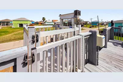 959 Tidelands Drive, Port Bolivar, TX 77650 - Photo 22