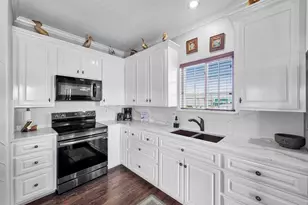 959 Tidelands Dr, Port Bolivar, TX 77650 - Photo 26