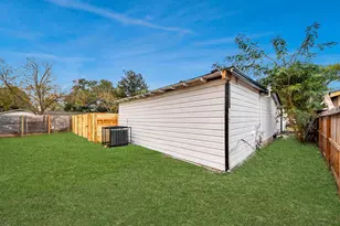 2409 Avenue K, Rosenberg, TX 77471 - Photo 36