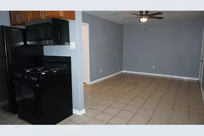 604 Wilson Road #8, Humble, TX 77338 - Photo 6
