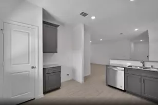 326 Maple Bark Trl, Willis, TX 77378 - Photo 6