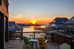 23006 Martes St, Galveston, TX 77554 - Photo 2