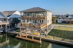 23006 Martes St, Galveston, TX 77554 - Photo 2