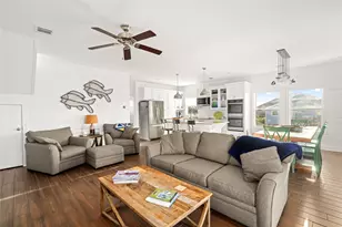 23006 Martes St, Galveston, TX 77554 - Photo 6