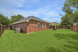 2821 Chinaberry Park Ln, League City, TX 77573 - Photo 16