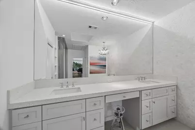 1804 N Memorial Way #A, Houston, TX 77007 - Photo 34